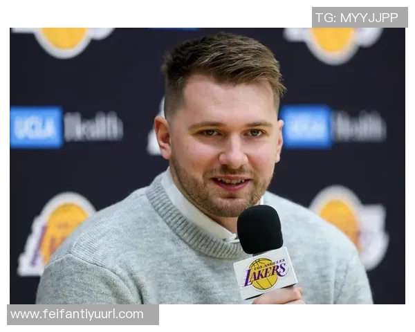 洛杉矶街头艺术家为东契奇创作新壁画宣告卢卡时代的到来 洛杉矶街头艺术家为东契奇创作新壁画宣告卢卡时代的到来