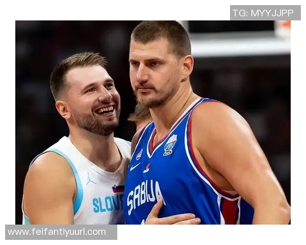 约基奇半场状态火热5投4中轻松斩获14分5篮板2助攻