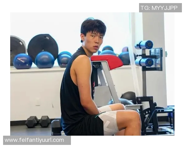 杨瀚森谈体能提升秘诀：遵循球队训练计划与教练安排上场时机